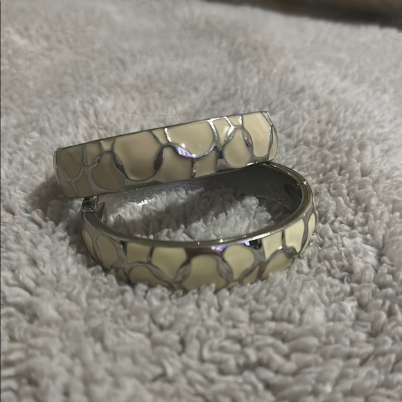 Cream and Silver Heart Bangles - Picture 1 of 8